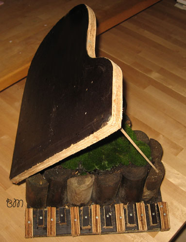 pianointhegarden2.jpg