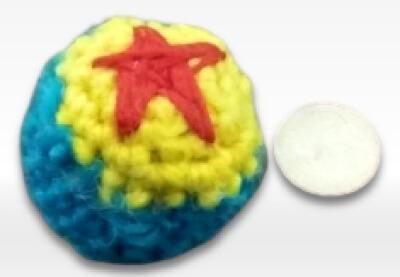 pixar-luxo-ball-crochet-diy.jpeg