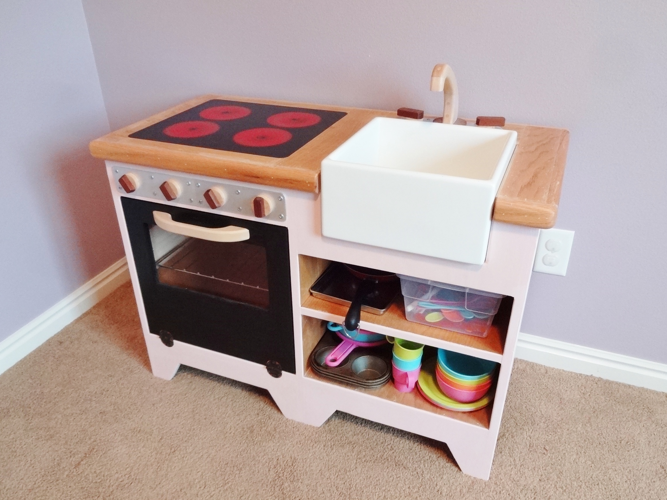 play kitchen diy.JPG