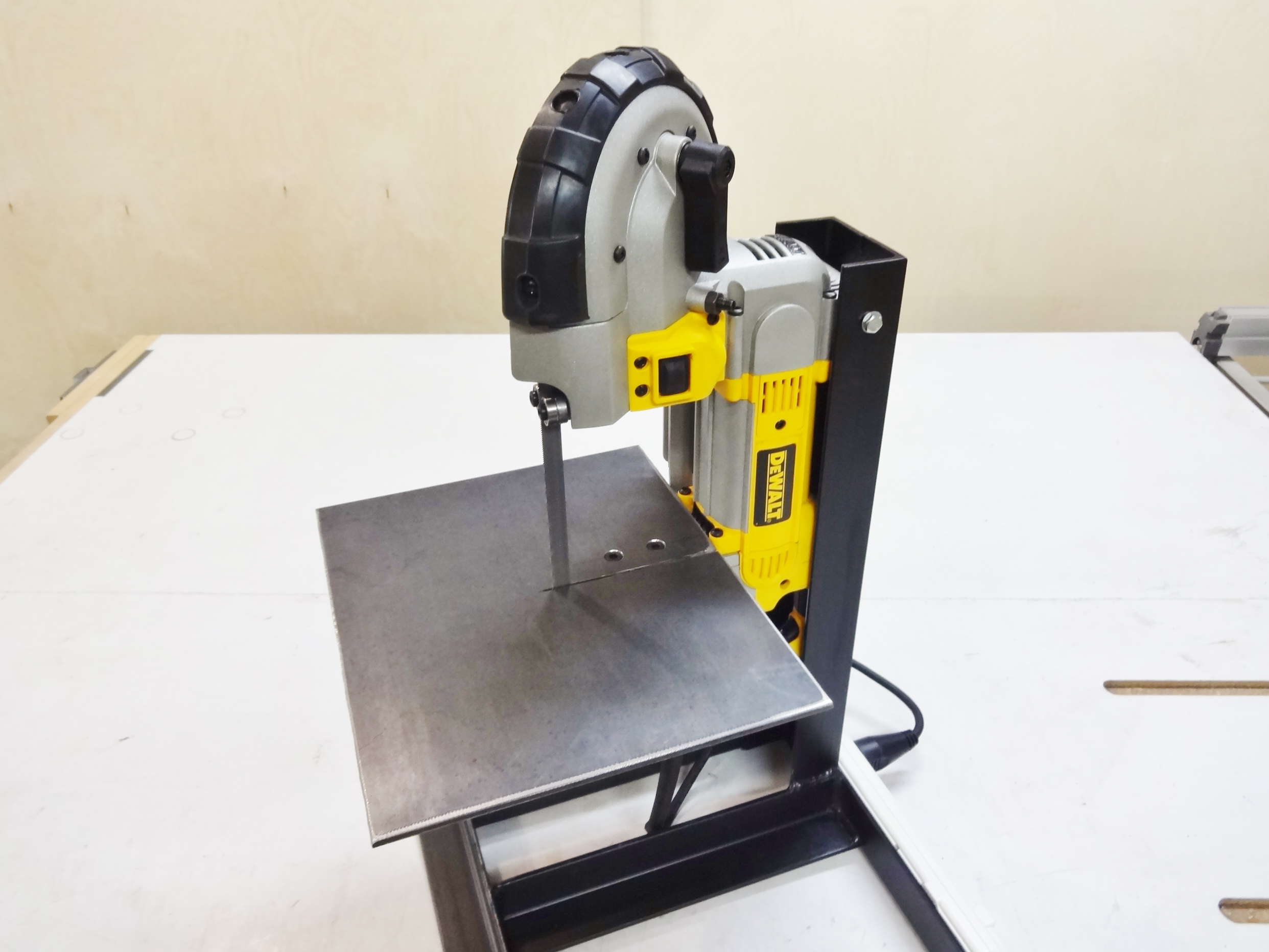 portable bandsaw stand (1).JPG