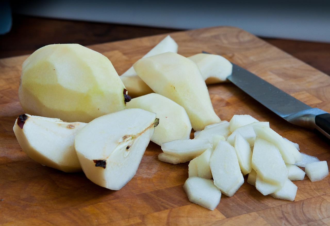 prepping pears.jpg