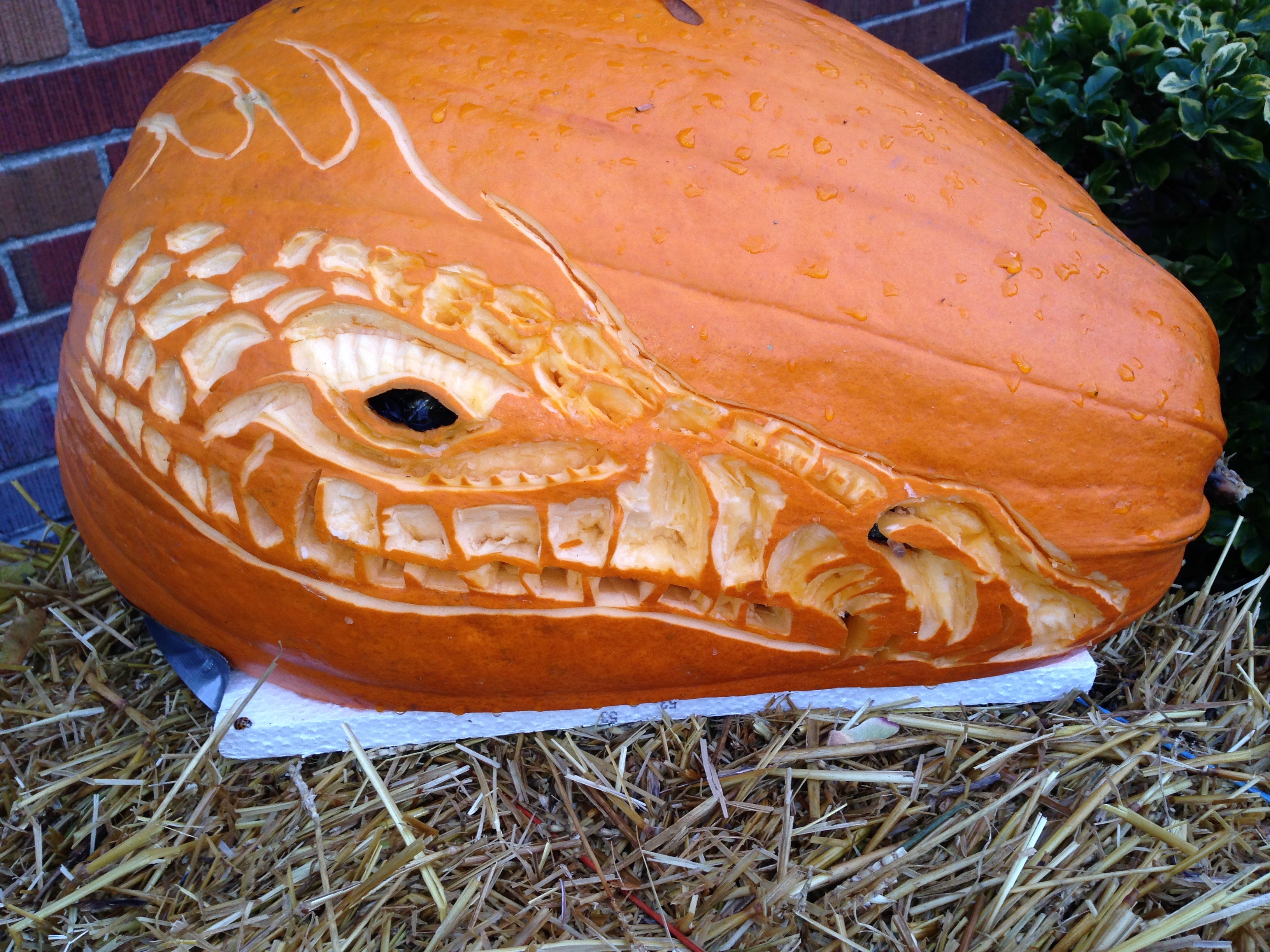 pumkinCarving - 1 (13).jpg