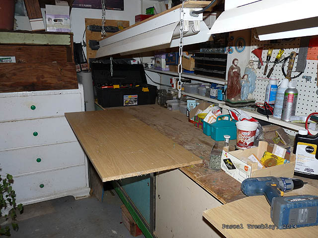 removable-grow-table.jpg