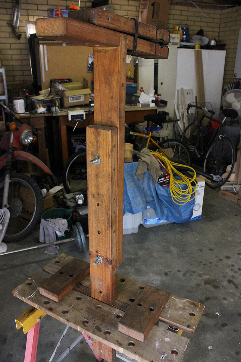 repair-stand02.jpg