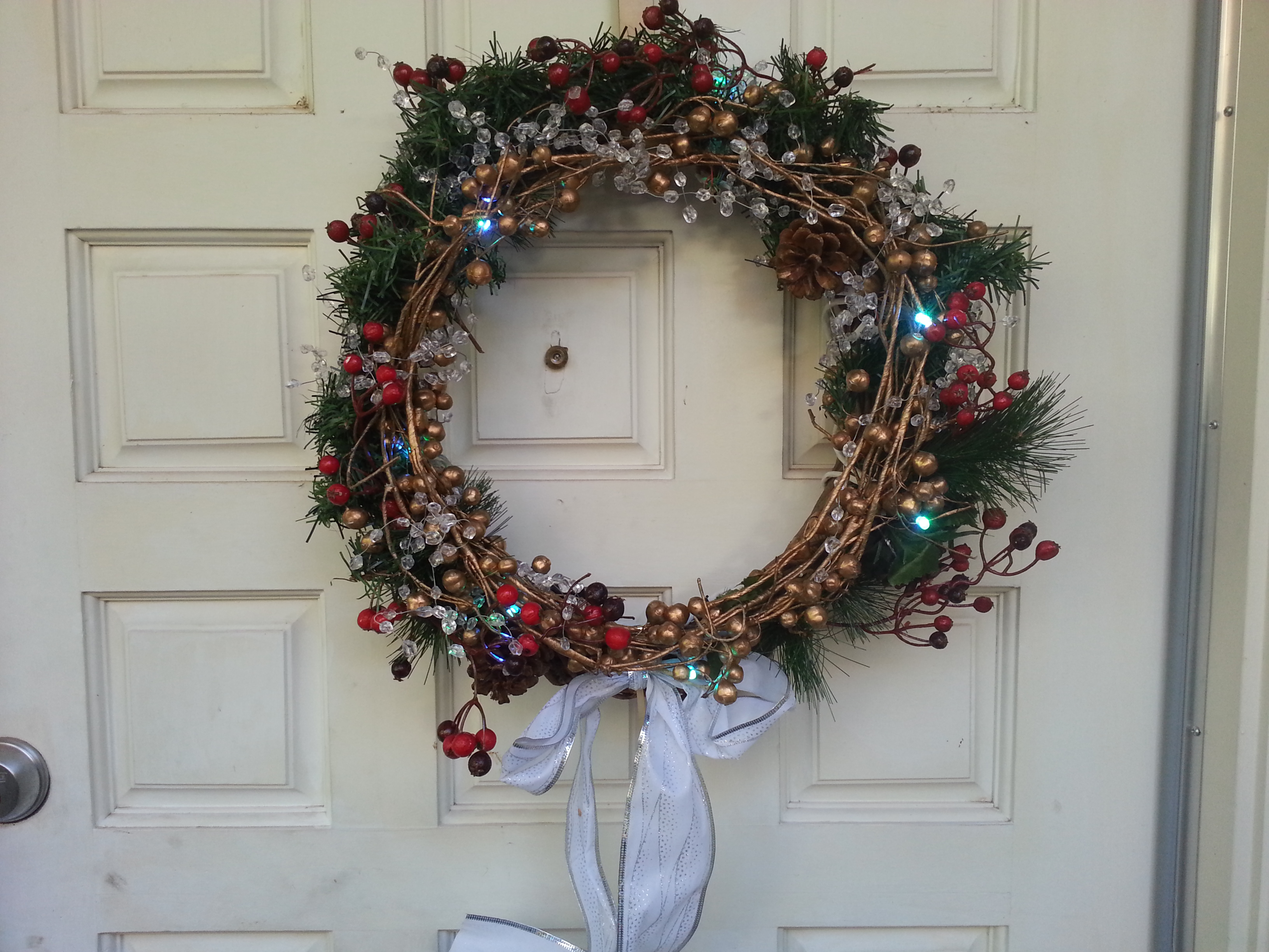 rgbled wreath final.jpg