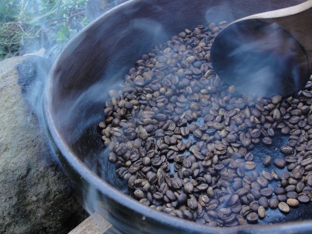 roasting coffee05.jpg