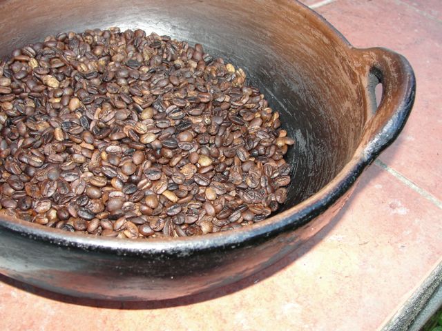 roasting coffee07.jpg