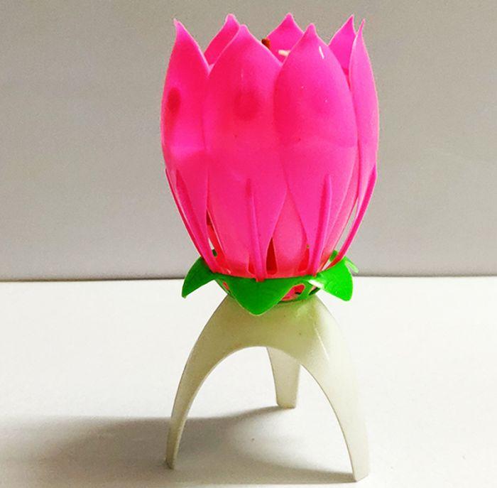 rotating_lotus_flower_shape_musical_candle.jpg