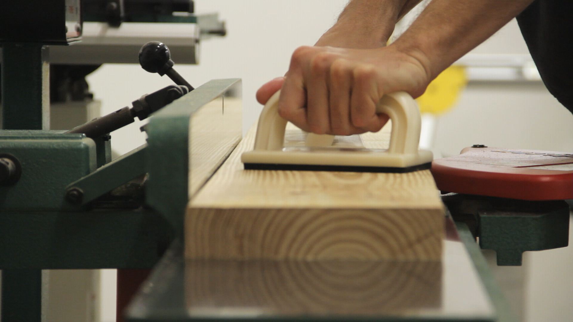 roubo-workbench-10.jpg