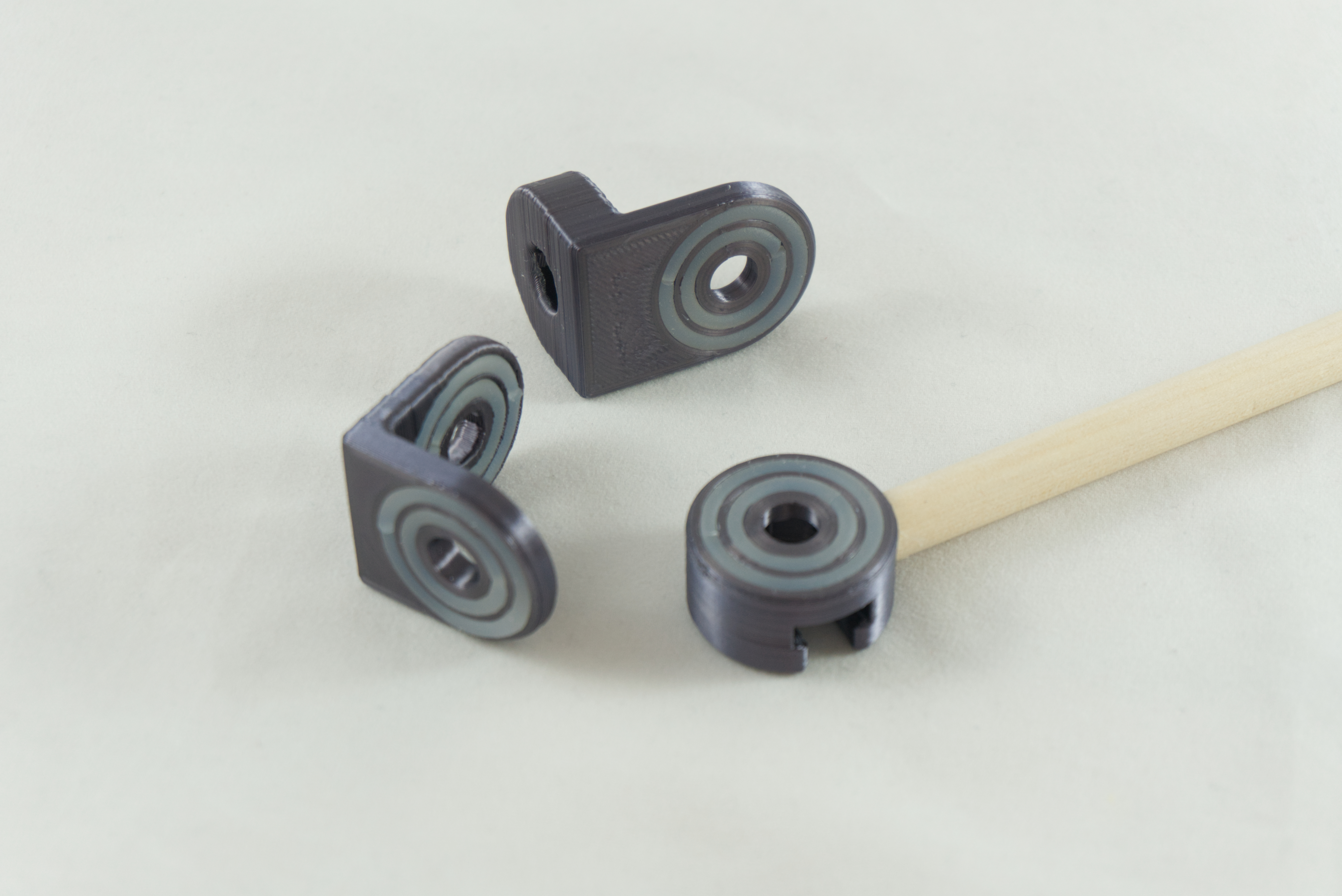 rubber fitting tripod head.jpg