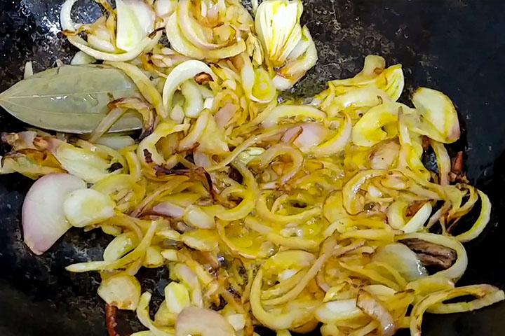 saute onions.jpg