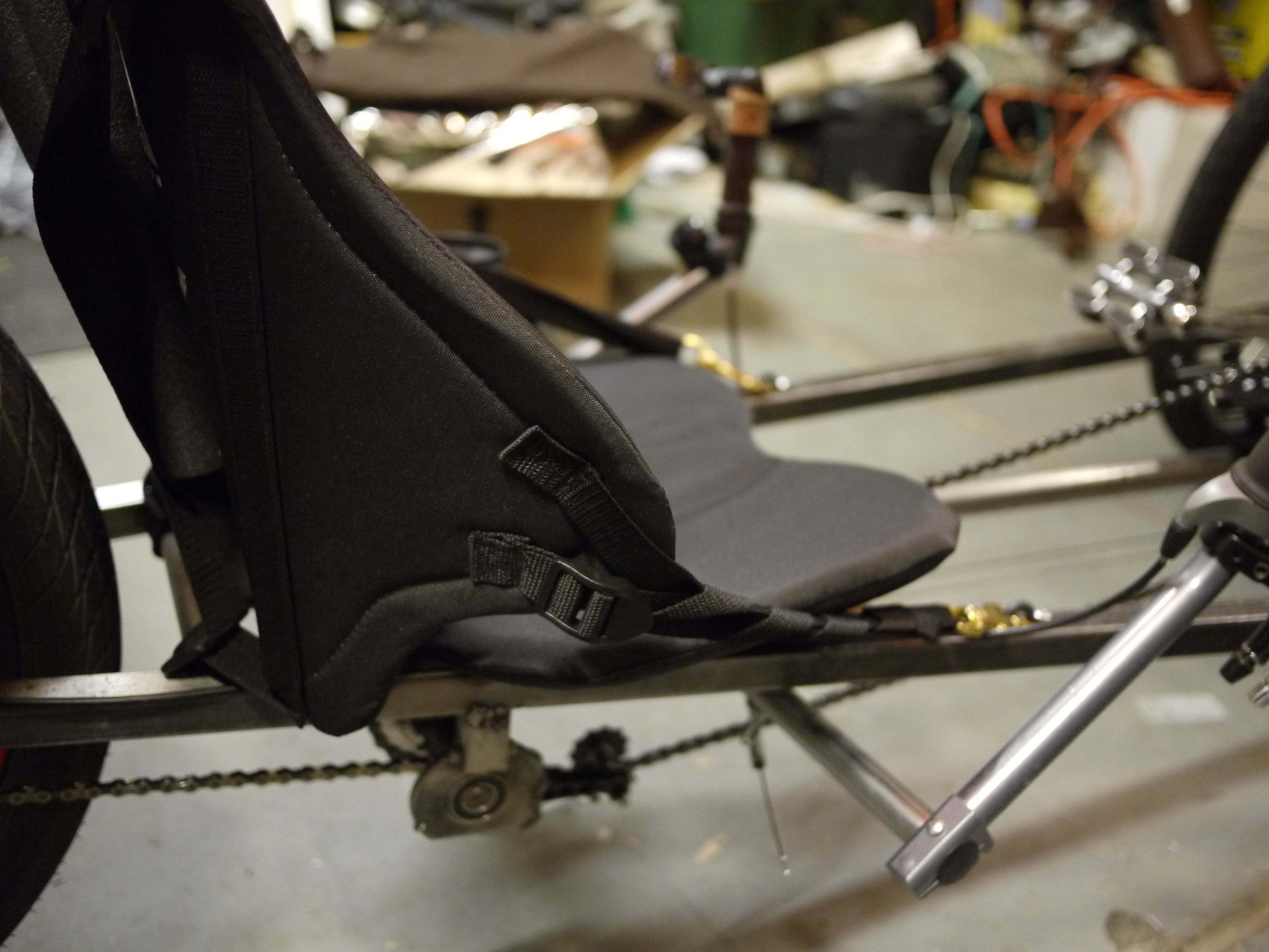 seat and jackshaft below.JPG