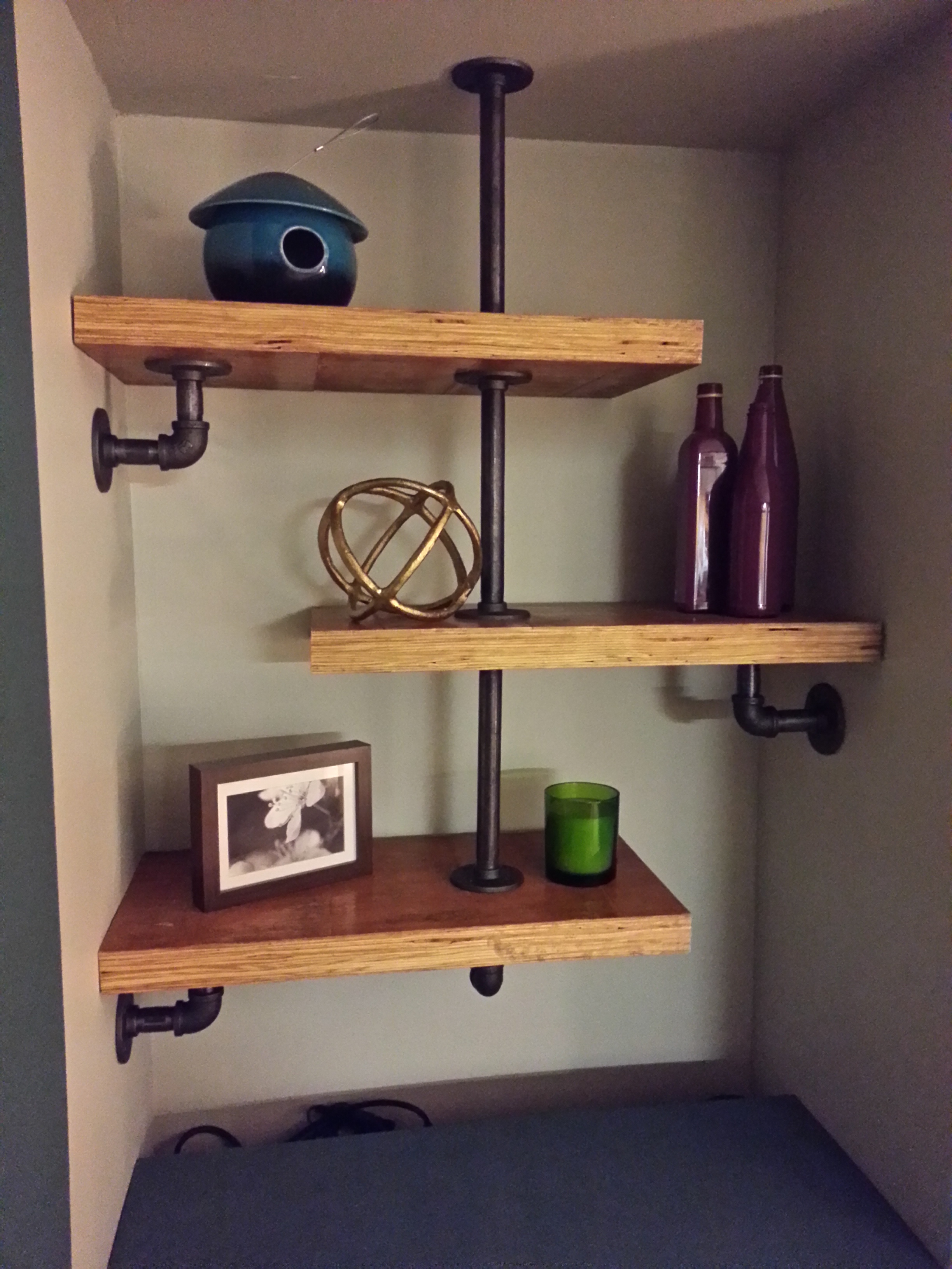 shelf (4).jpg