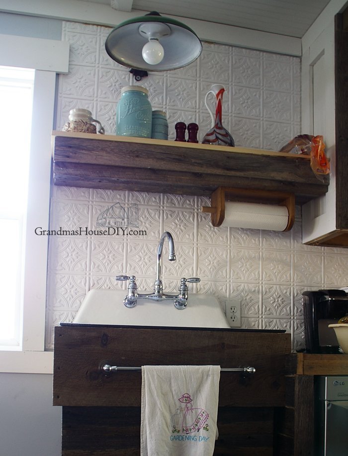 sink-base-country-kitchen-cast-iron.jpg