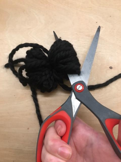 slide scissors in.JPG