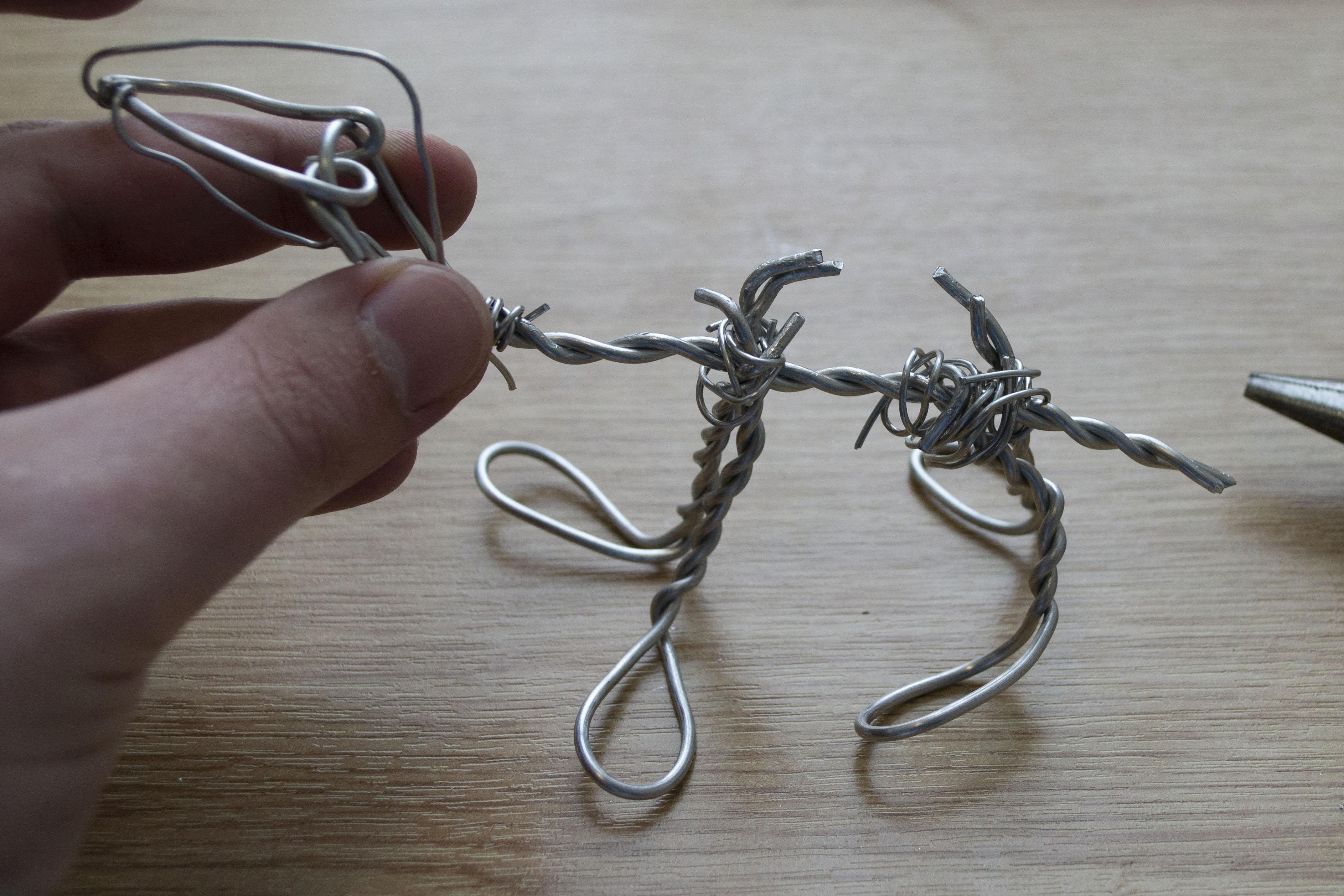 small dog wire with head.jpg