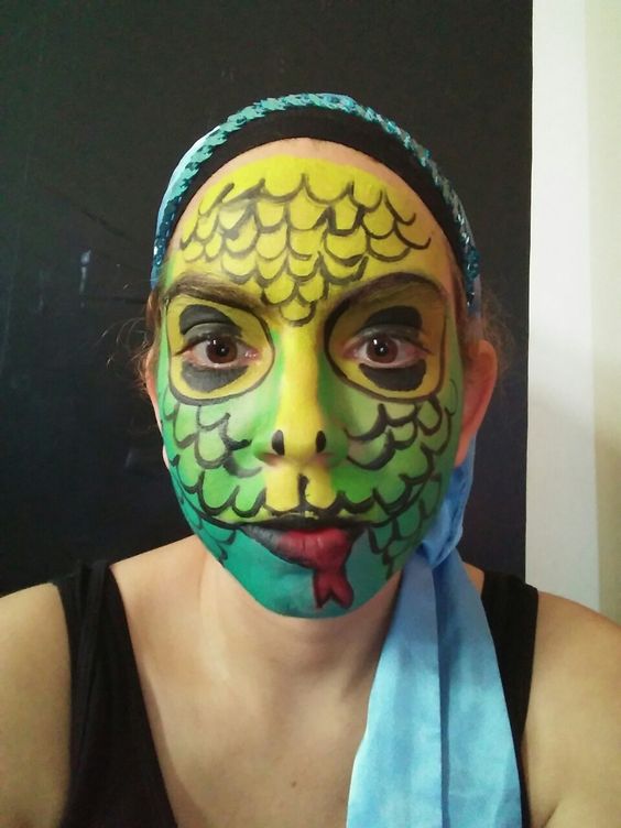 snake face paint 5.jpg