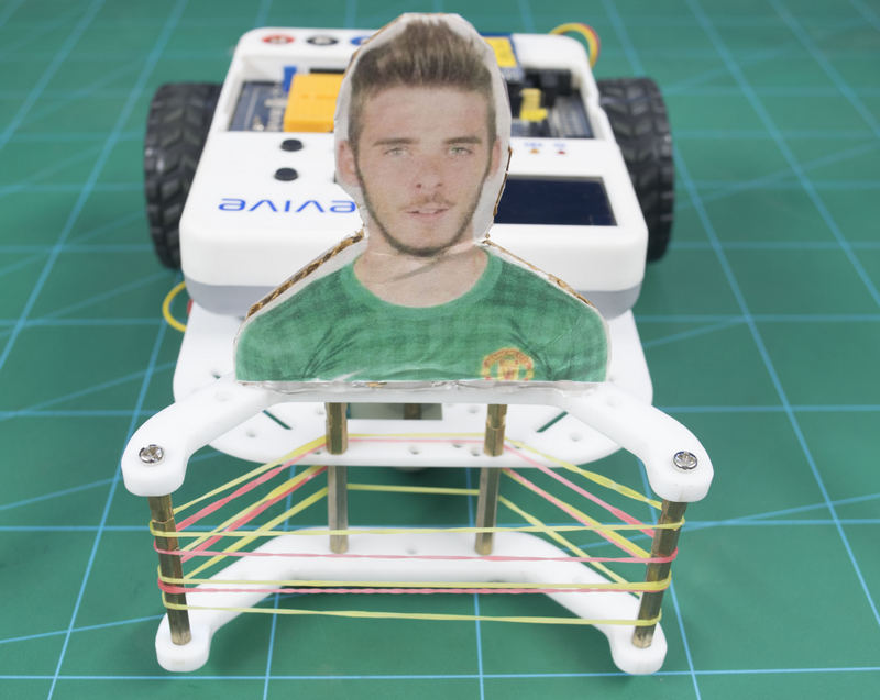 soccer robot1.jpg