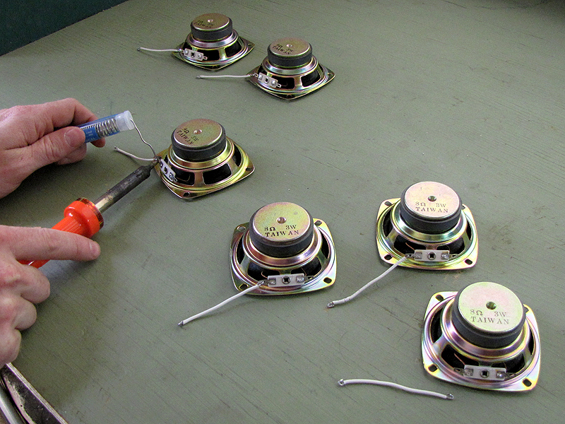 soldering short white leads.jpg