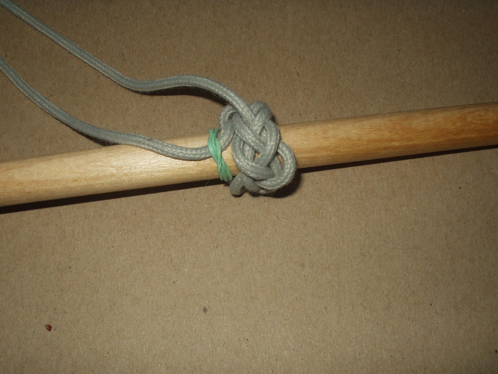 spanish ring knot 012.JPG