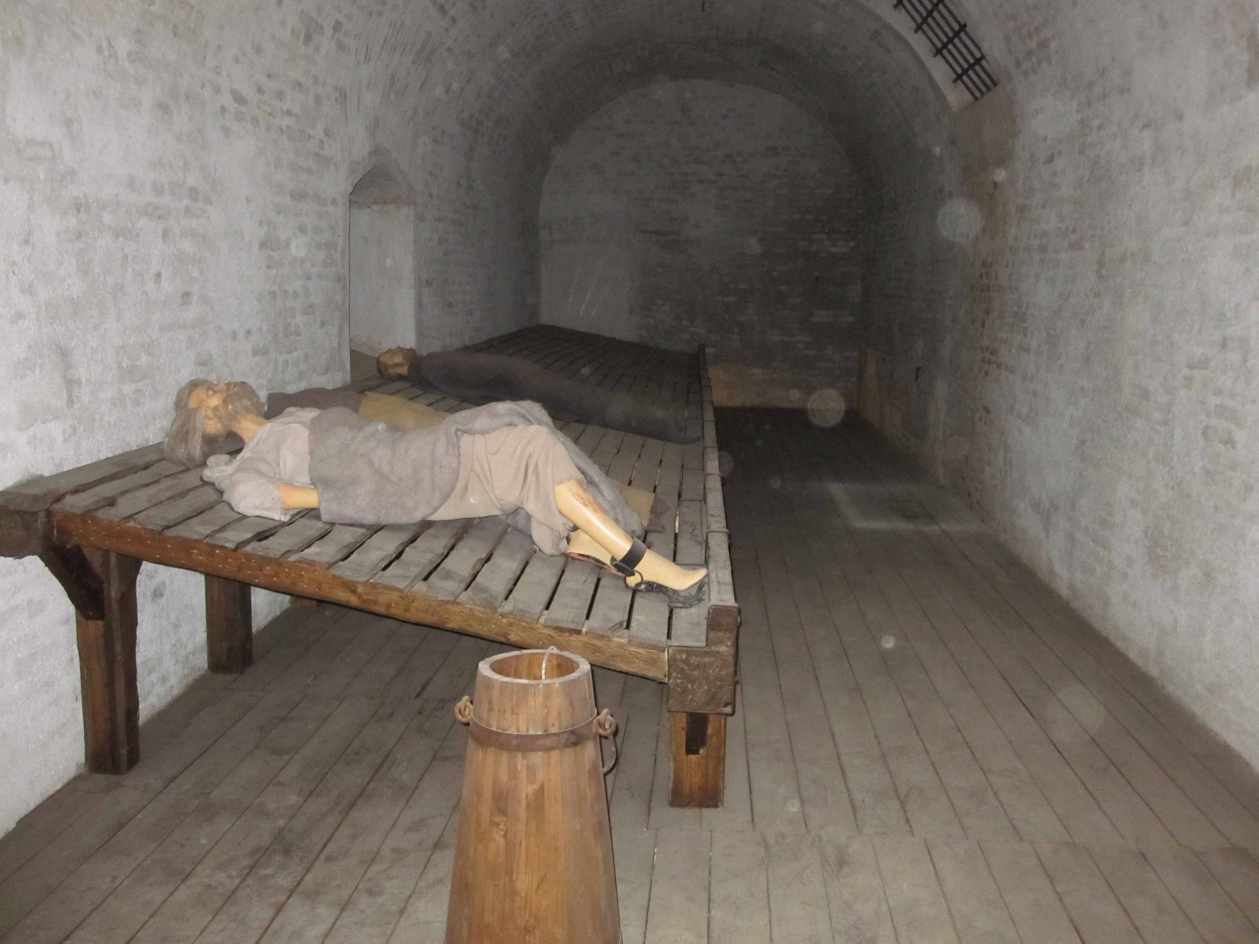 spilberk-castle-slanted-bed.jpg