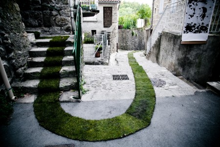 street_art_moss_graffiti_Jaujac_1-450x300.jpeg