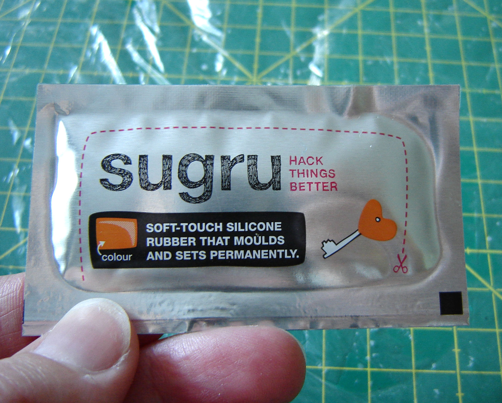 sugru.JPG