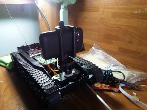 tank th&aacute;m hiểm camera tự chế  (tank robot rc camera homemade)