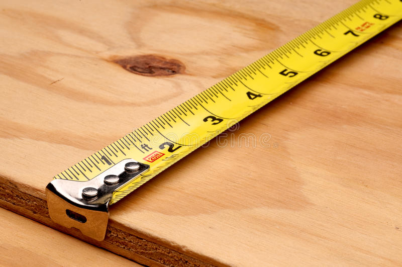 tape-measure-measuring-wood-11908105.jpg