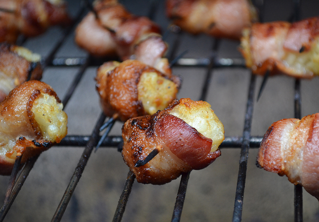 tater-tots-wrapped-in-bacon.JPG