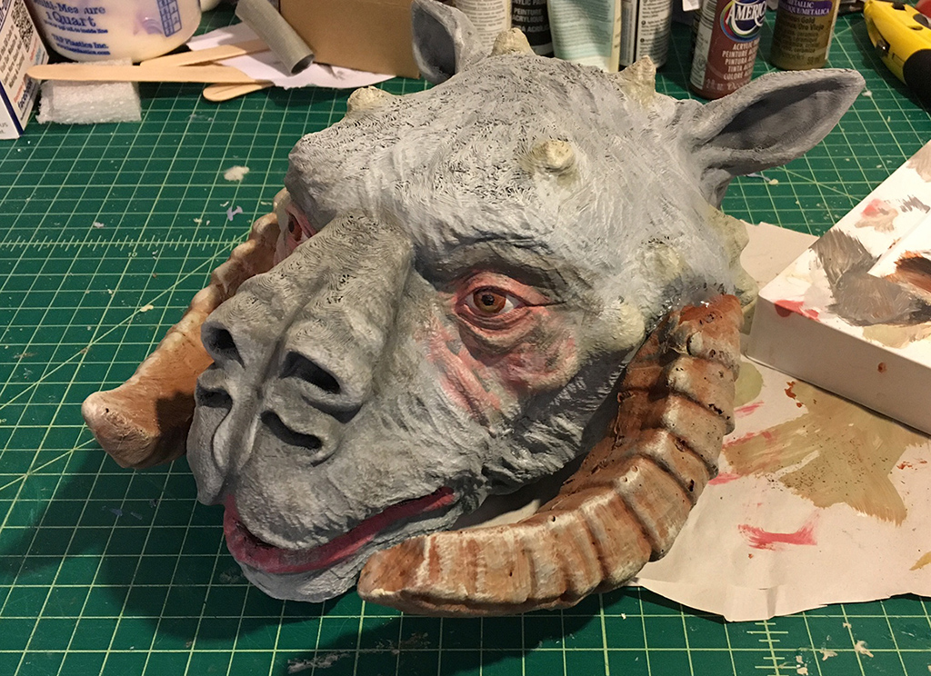 tauntaun_head_paint.JPG