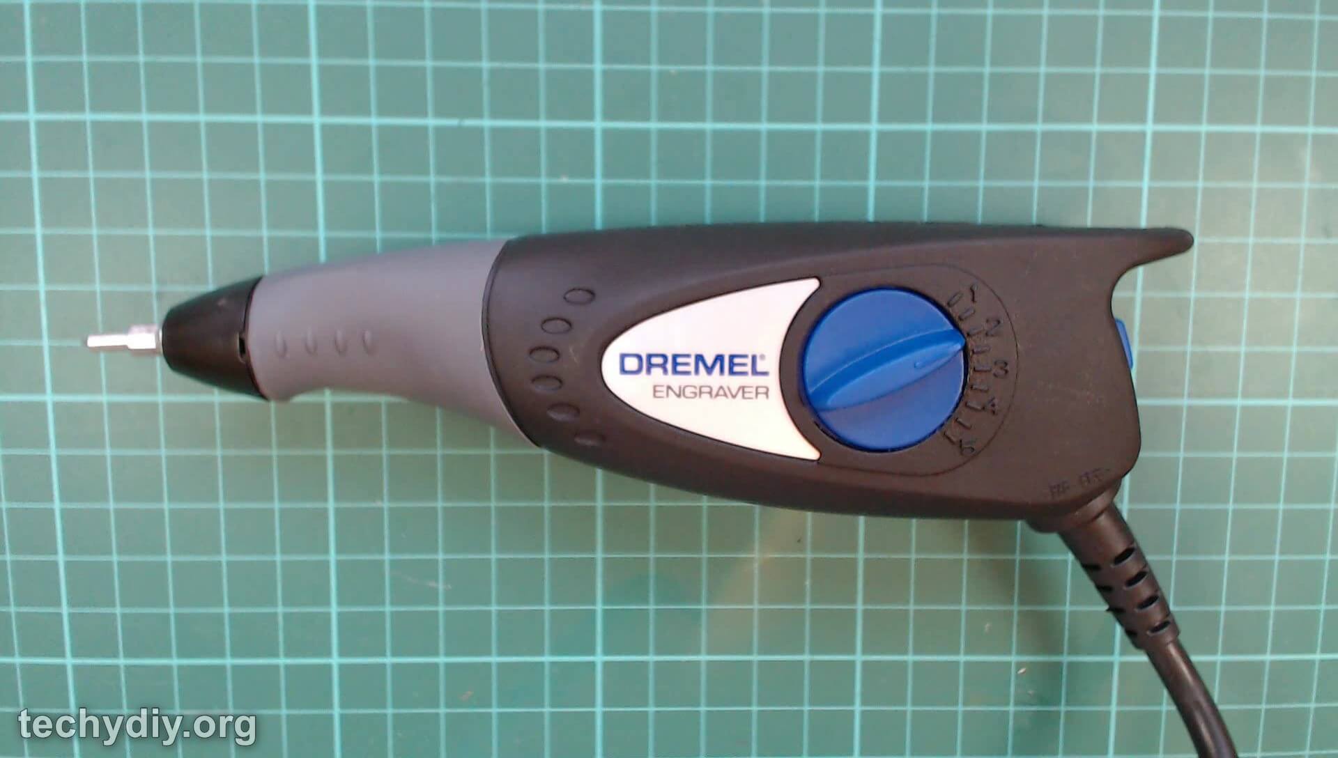 techydiy-dremel-290-engraver.jpg