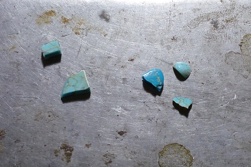 testing fake turquoise stones (Copy).jpg