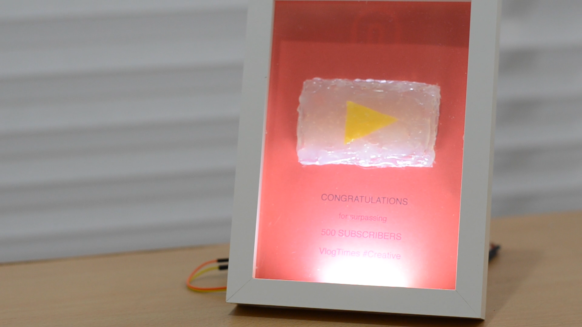 the result play button.png