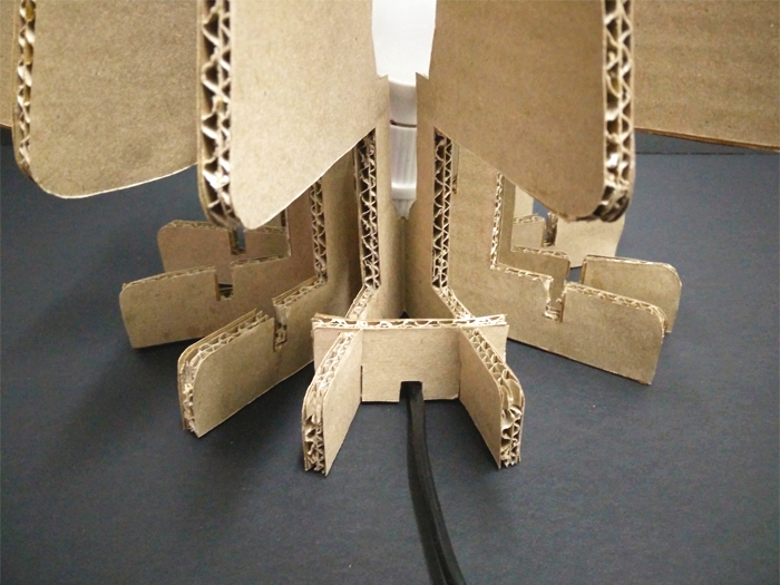 the_cardboard_lamp_30.jpg