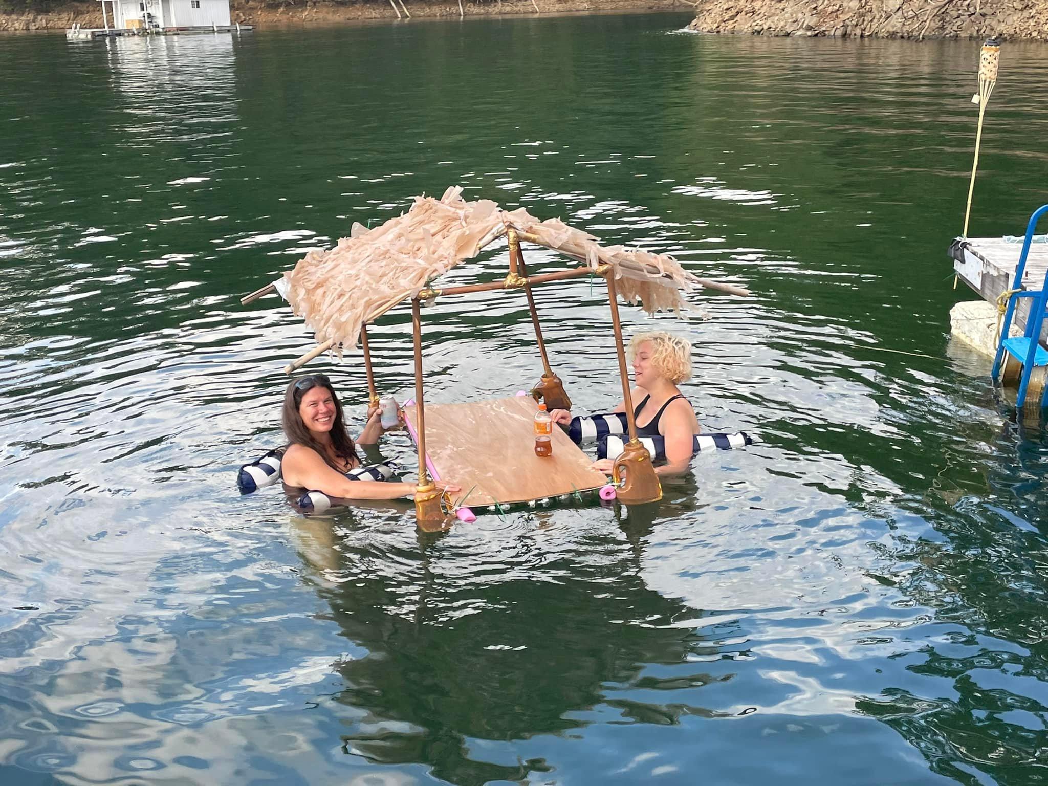 tiki bar 2.jpg