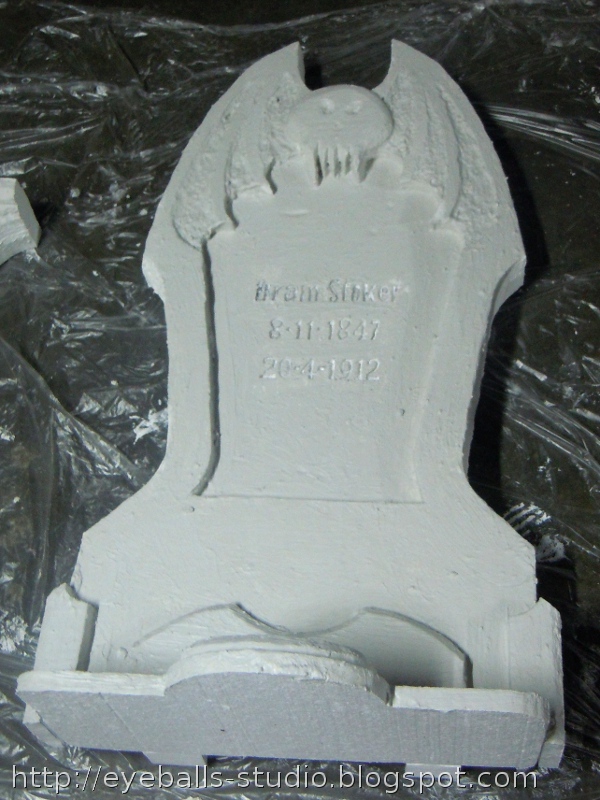 tombstone_13.jpg