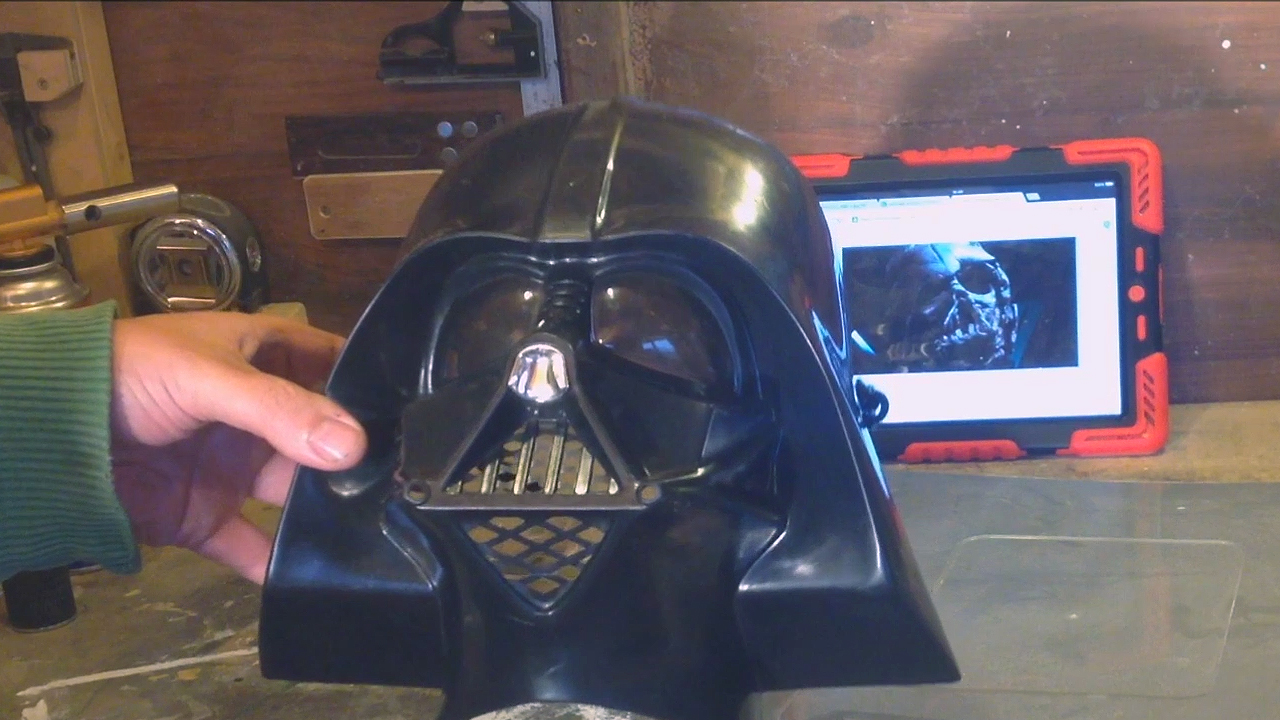 toy-vader-mask.jpg