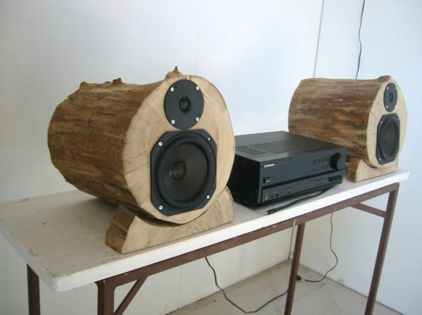 tree speakers.jpg