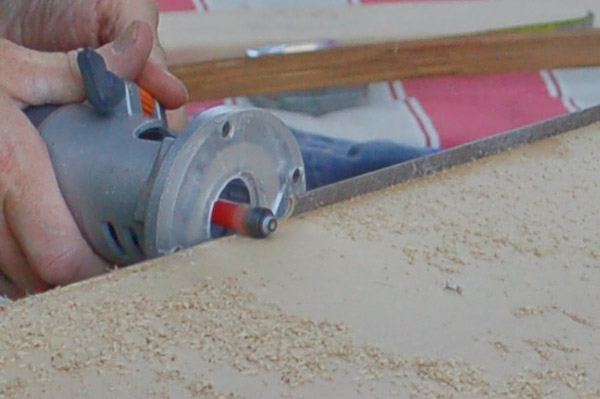 trimming-formica-router.jpg