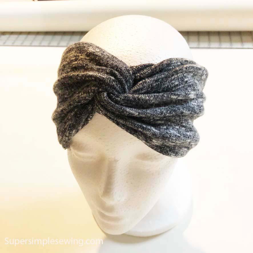 twist headband copy.jpg