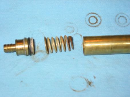 ulka-pump-04-inlet-spring-removed.jpg