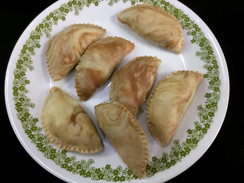 unfried chocolate gujiyas 1.jpg