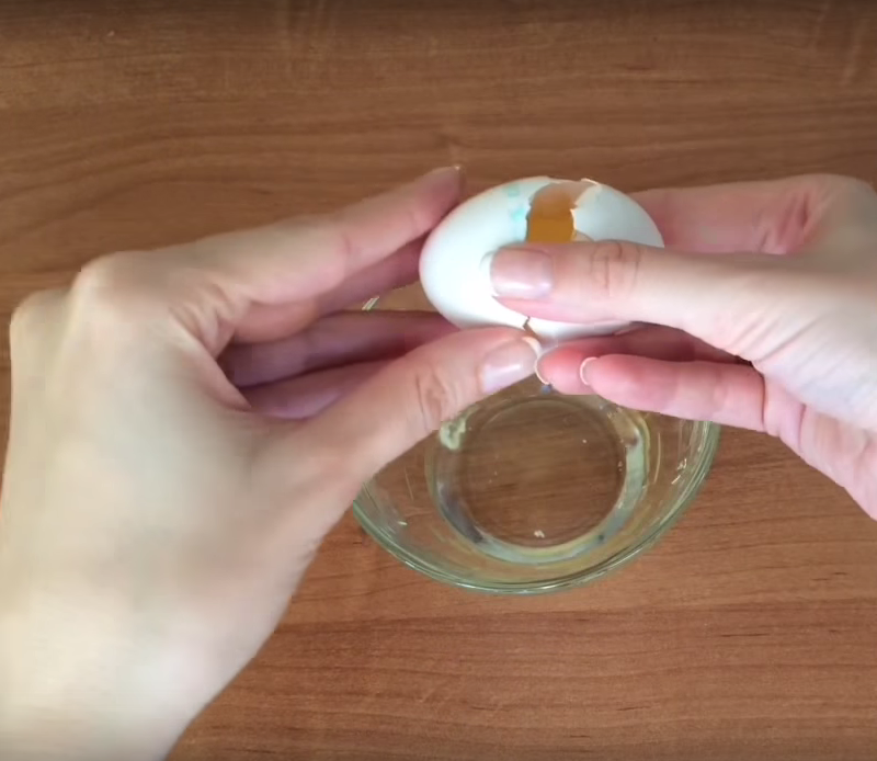 use egg white as a natural glue.png