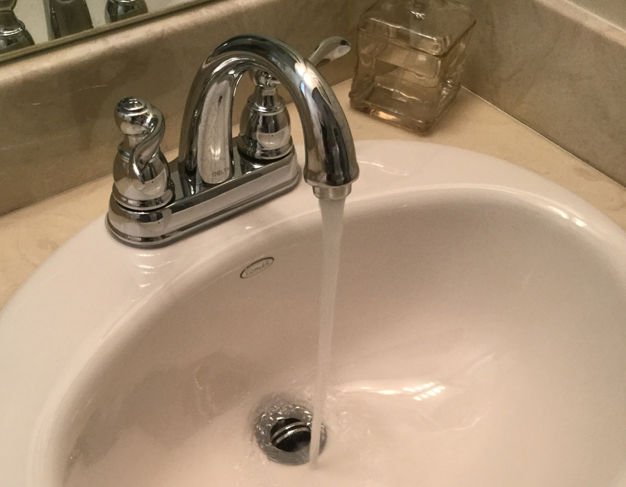 water on in sink2.jpg