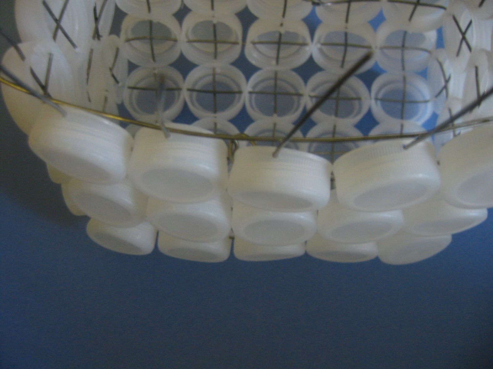 waterbottle cap basket 11.jpg