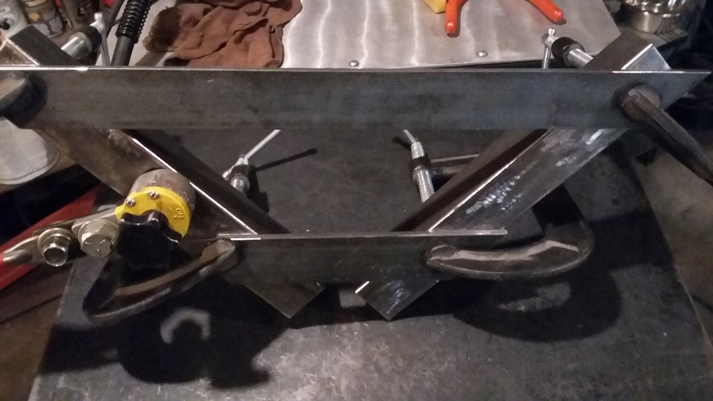 welding clamp getting ready to weld.jpg
