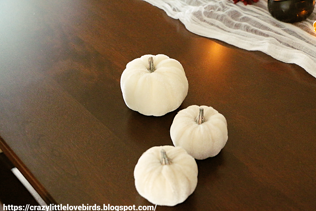 white pumpkins.png