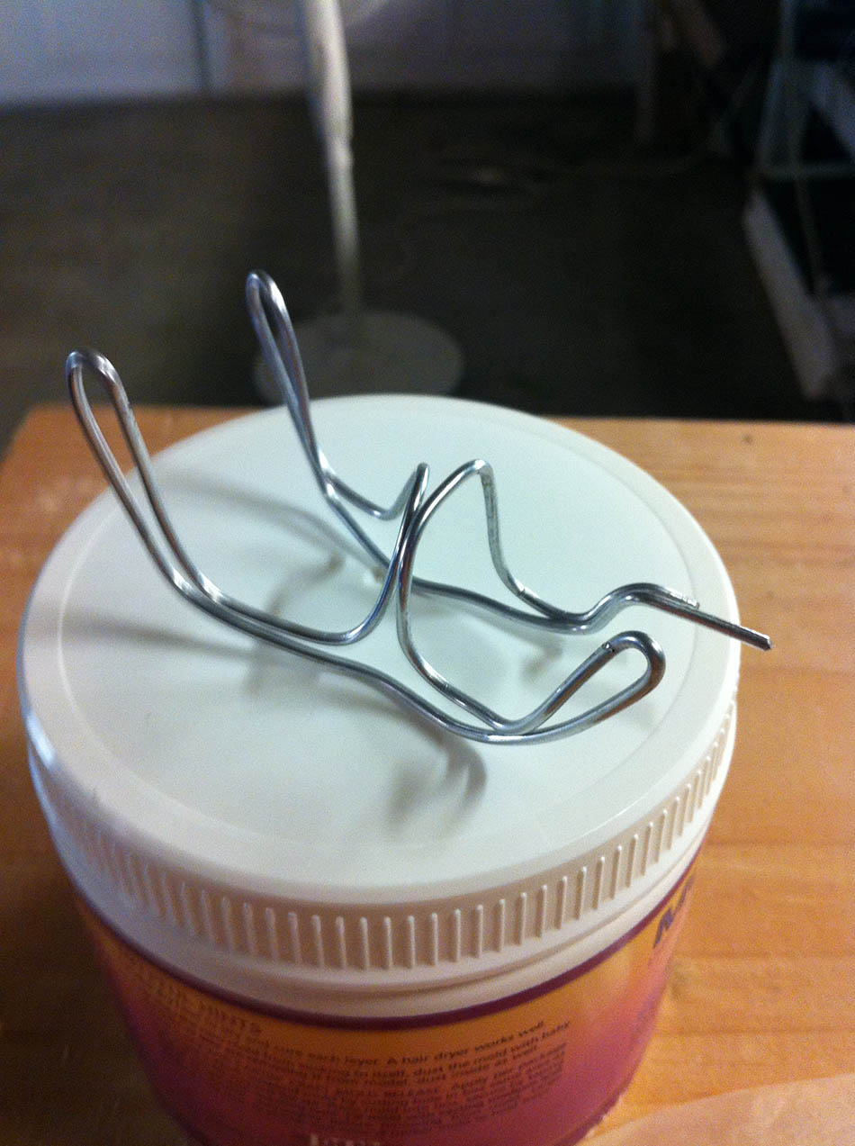 wire holder.jpg