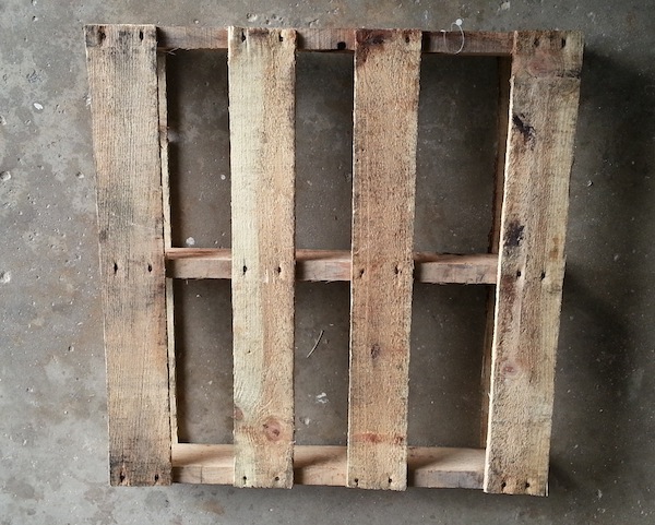 wood-pallet-sled-1.jpg